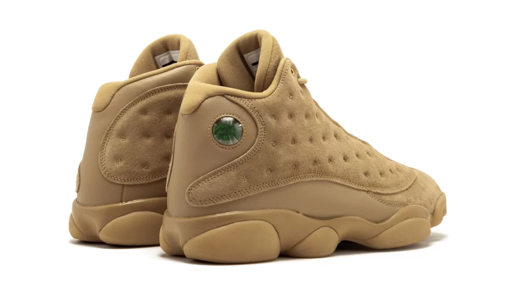 Air Jordan 13 (Wheat) - size 11 (DS) Dead Stock - Image 2